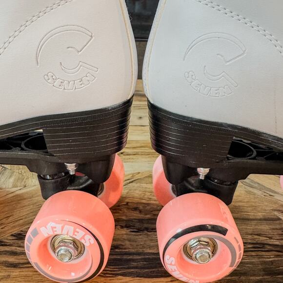 C SEVEN, C7Skates, Quad Skates, White and Pink, Roller Skates, Youth Size 3 - Picture 2 of 10